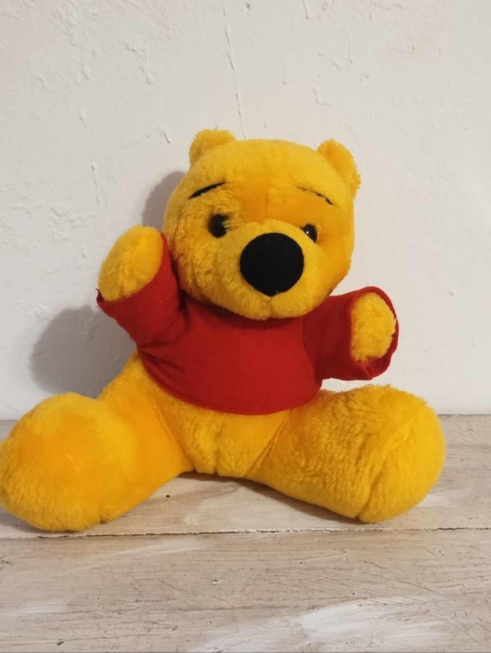 Vtg Kuddle Me Toys Winnie the Pooh Plush Stuffed Animal
